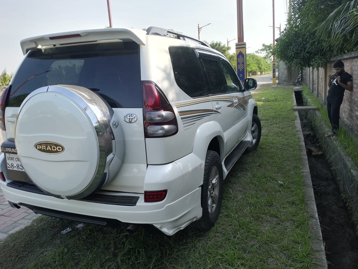 
								Toyota Land Cruiser Prado 2009 full									