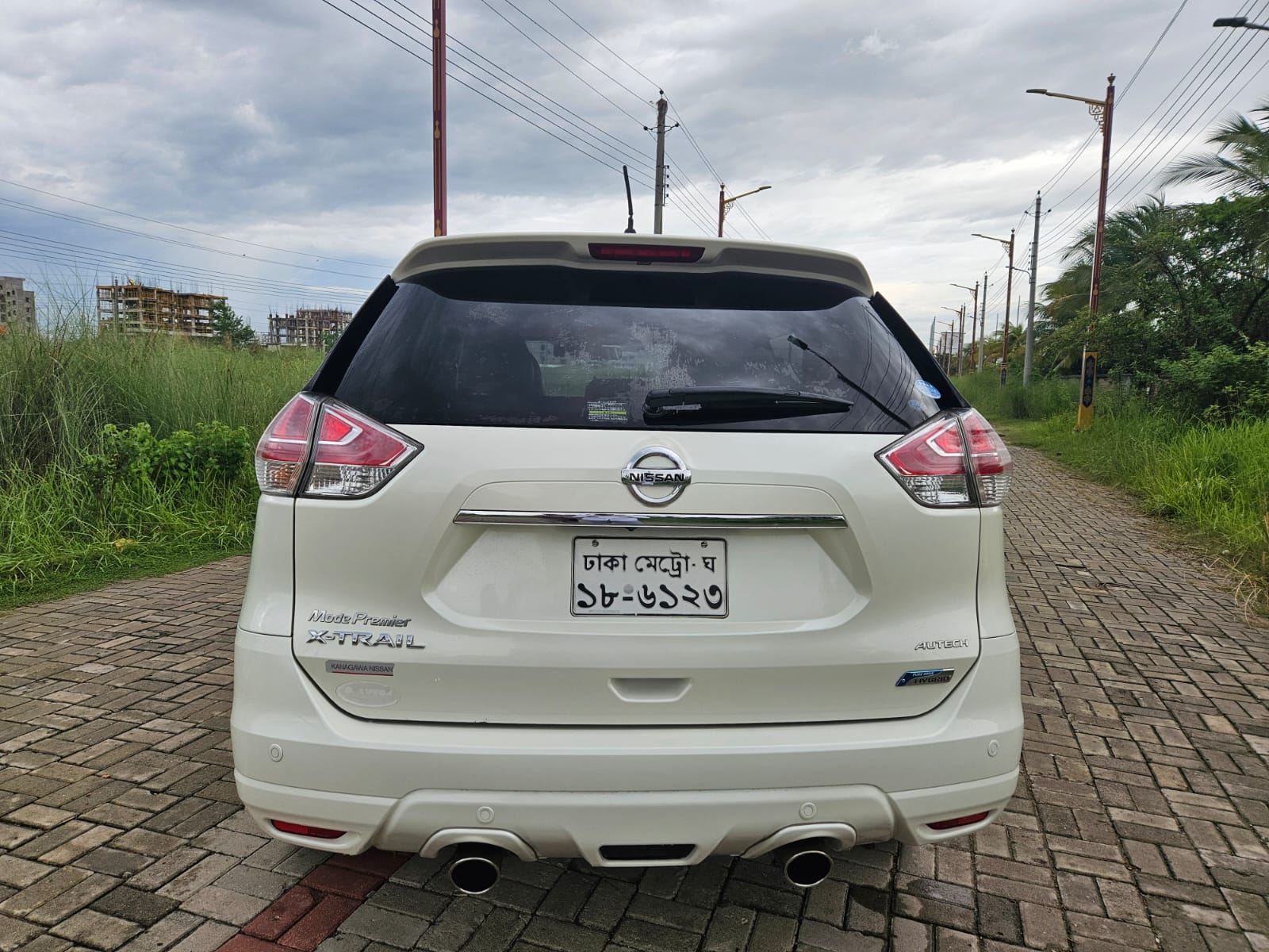 
								Nissan X Trail Hybrid 2016 (Mode Premier Version) full									