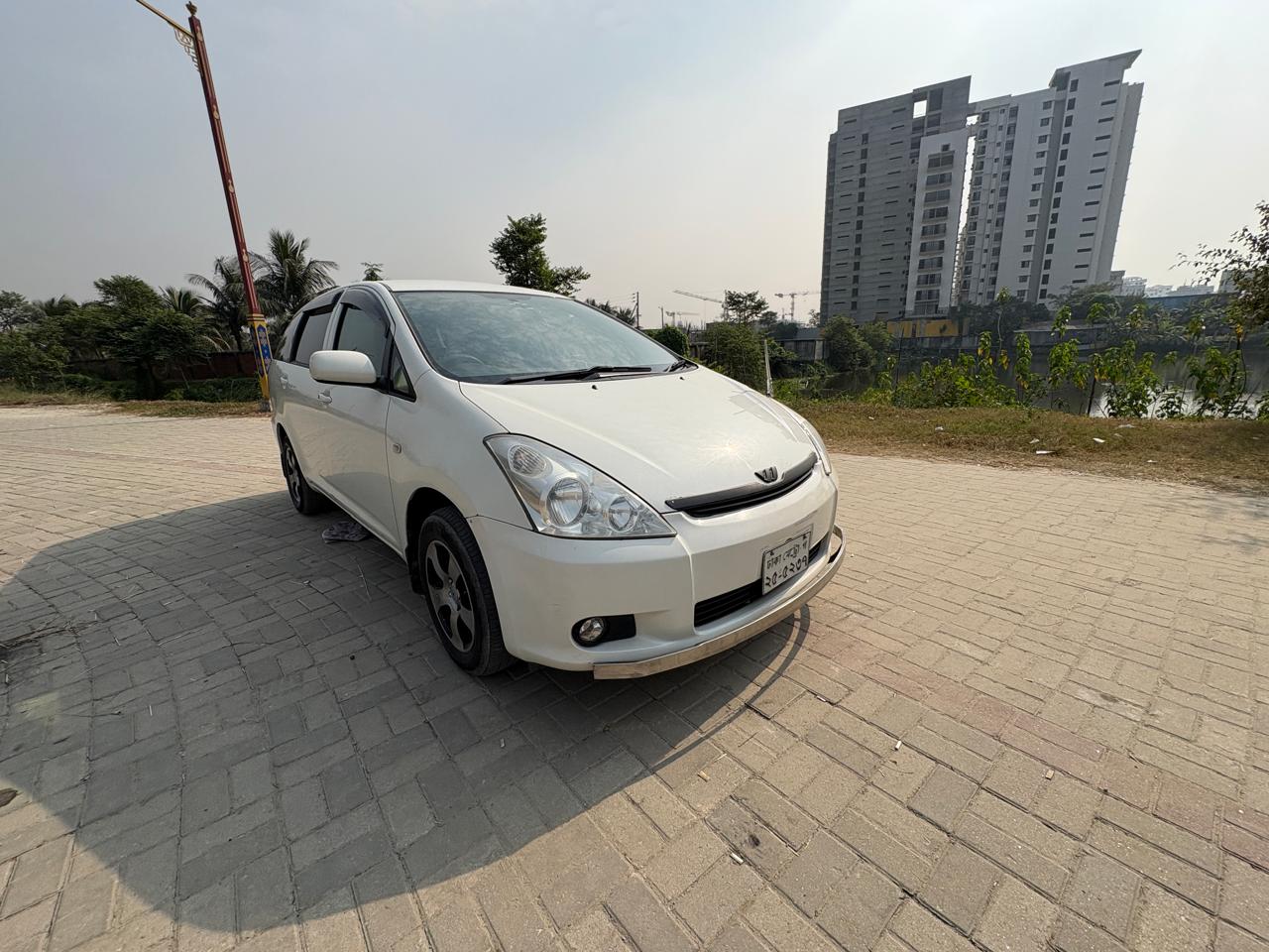 
								Toyota Wish 2004 (7 Seater) full									