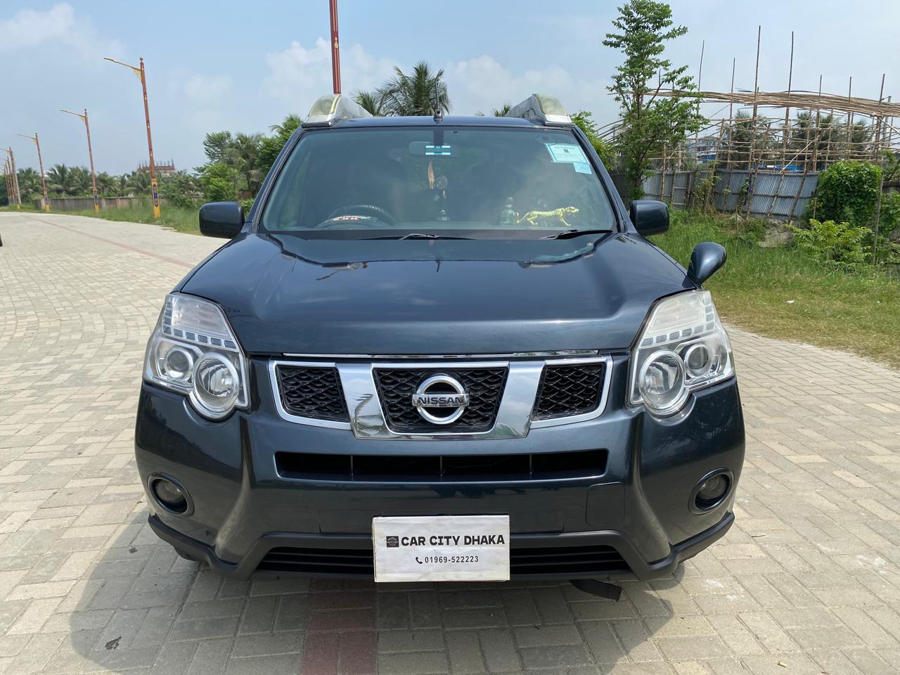 
								Nissan X-Trail 2012 full									