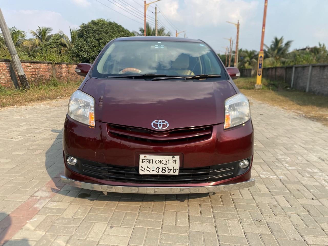 
								Toyota Passo Sette 2009 full									