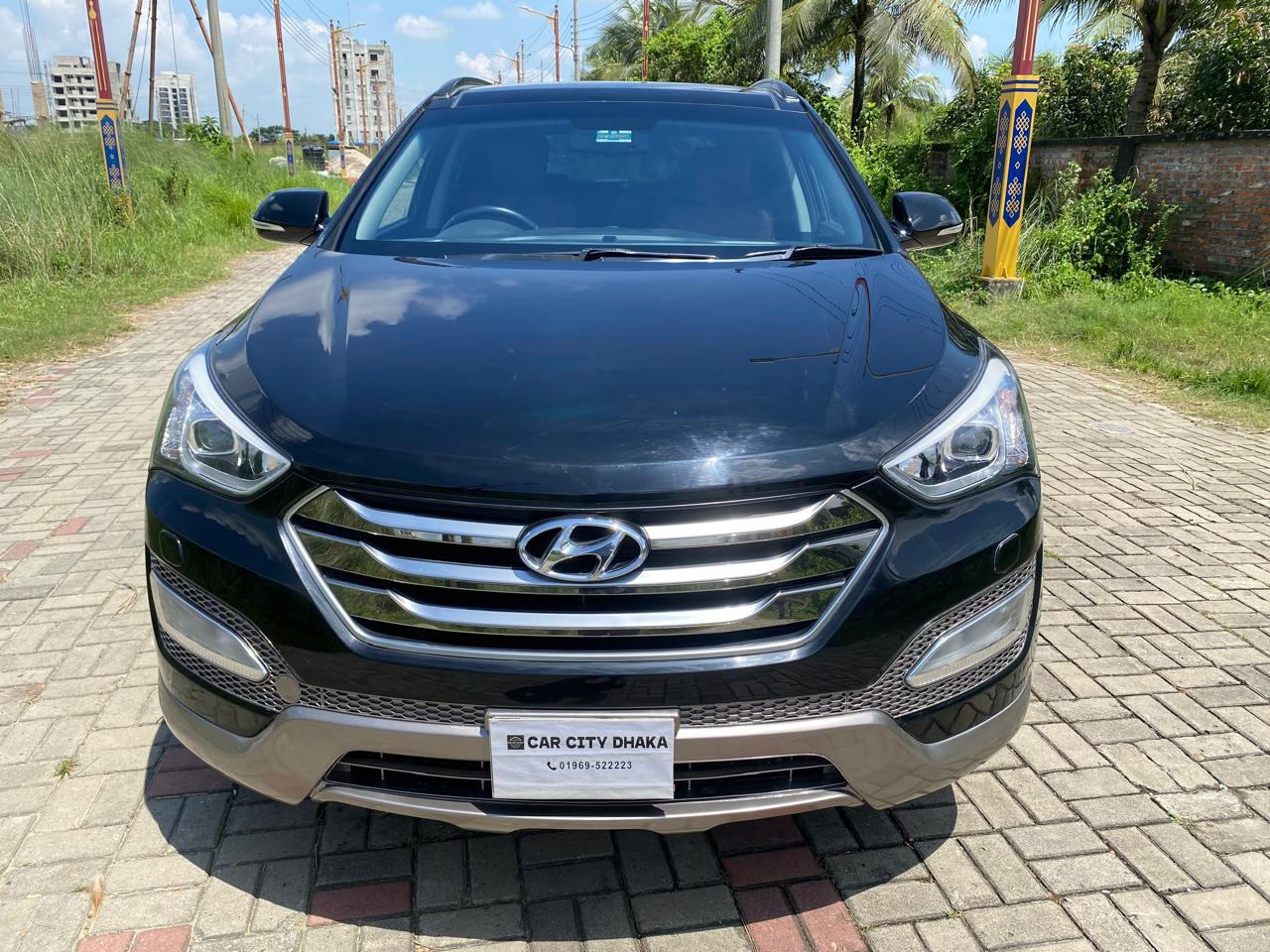
								Hyundai SANTA FE 2015 (Sunroof+Moonroof ) full									