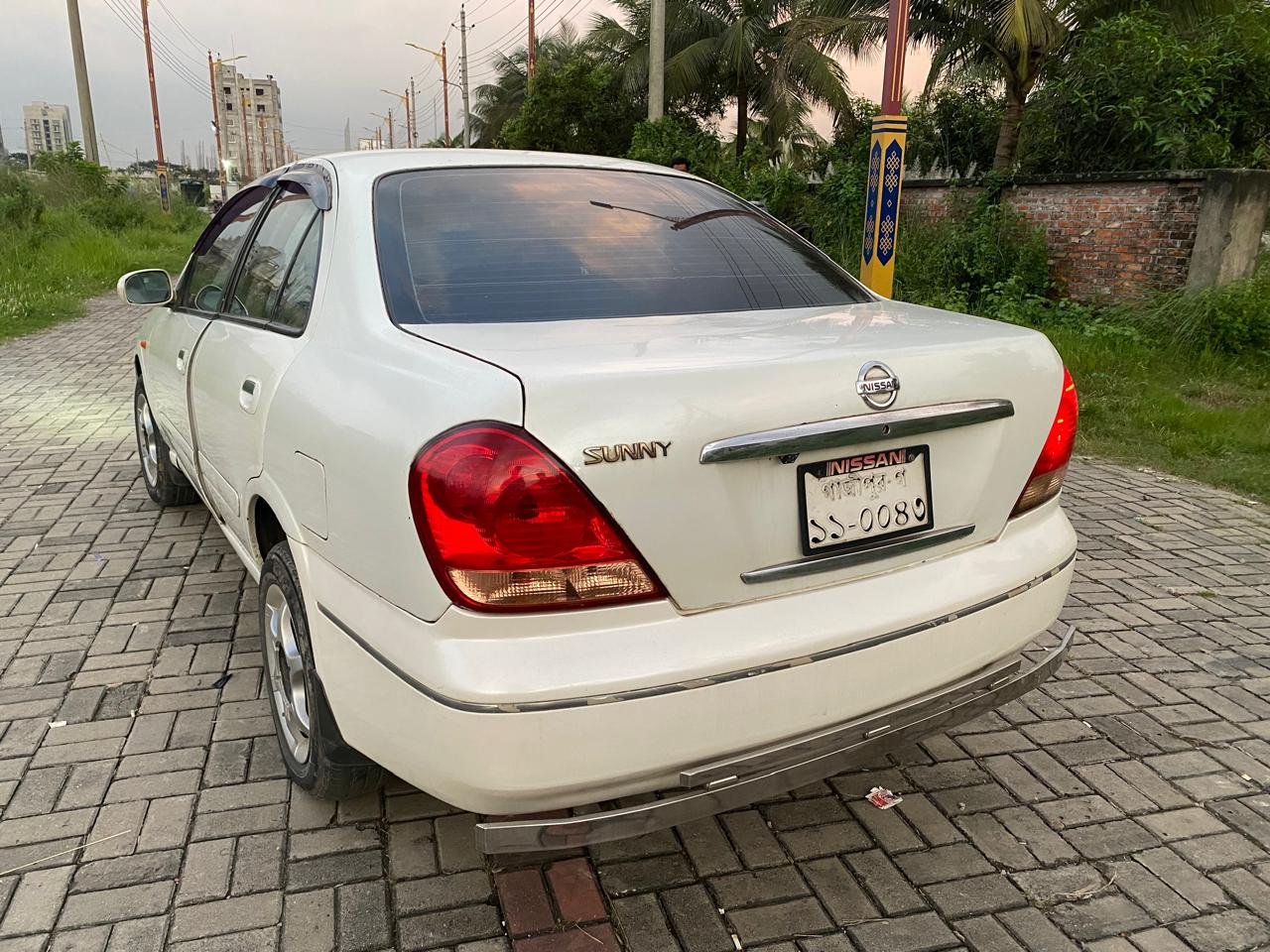 
								Nissan Sunny 2004 full									