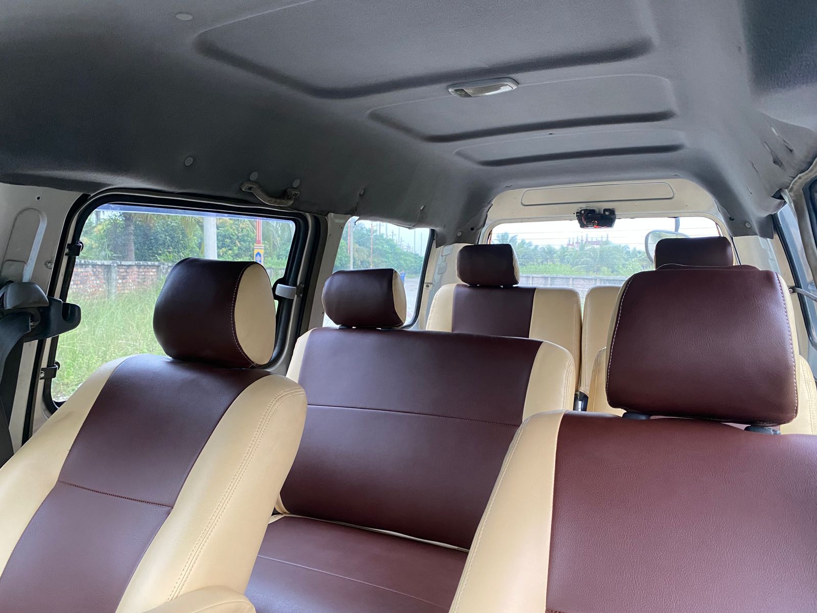 
								Toyota Noah KR42 GL (Low Floor)2004 full									