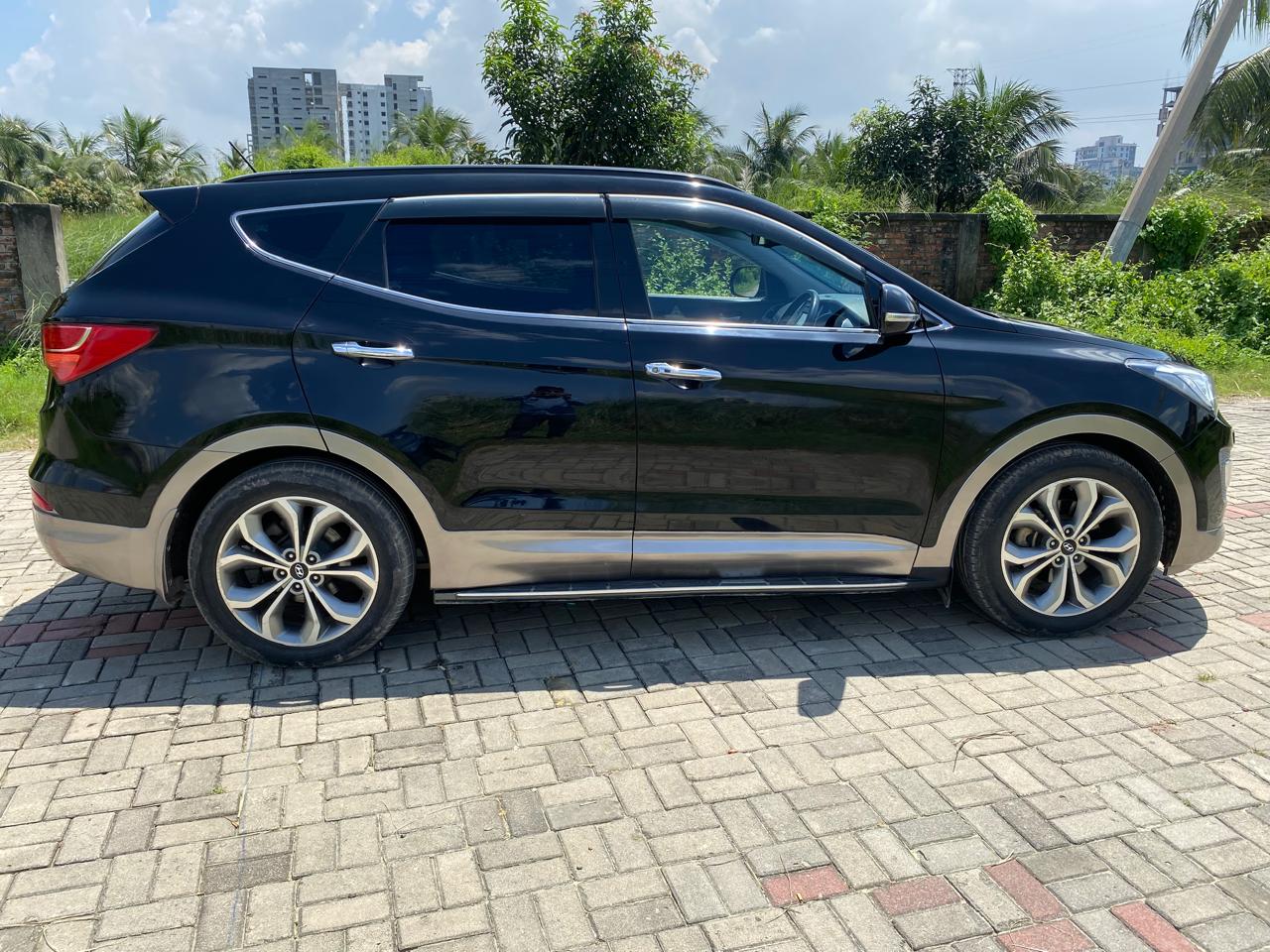 
								Hyundai SANTA FE 2015 (Sunroof+Moonroof ) full									