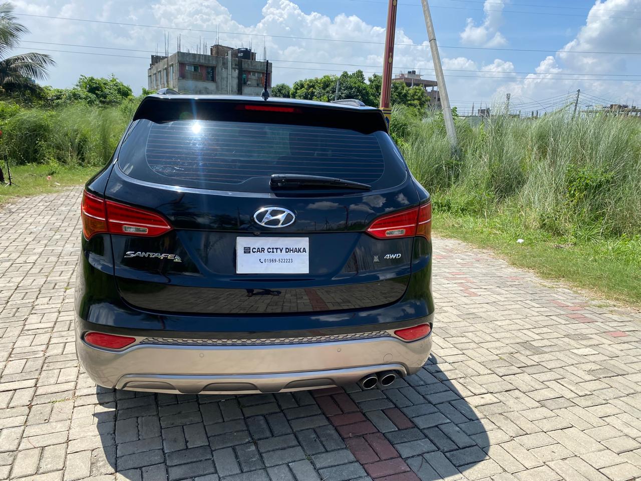 
								Hyundai SANTA FE 2015 (Sunroof+Moonroof ) full									
