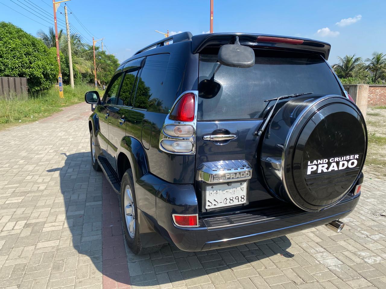 
								Toyota Land Crusier Prado 2004  full									