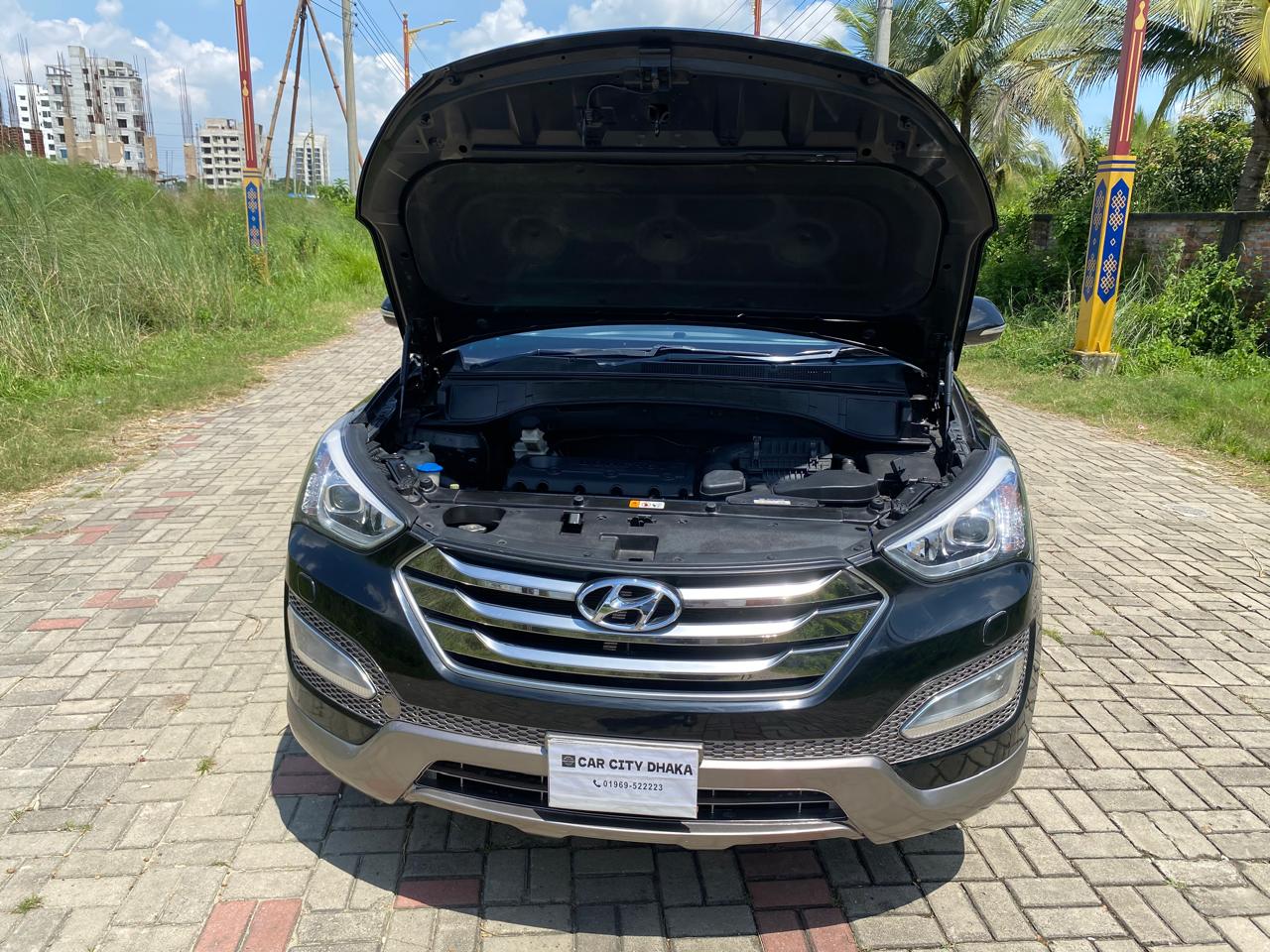 
								Hyundai SANTA FE 2015 (Sunroof+Moonroof ) full									
