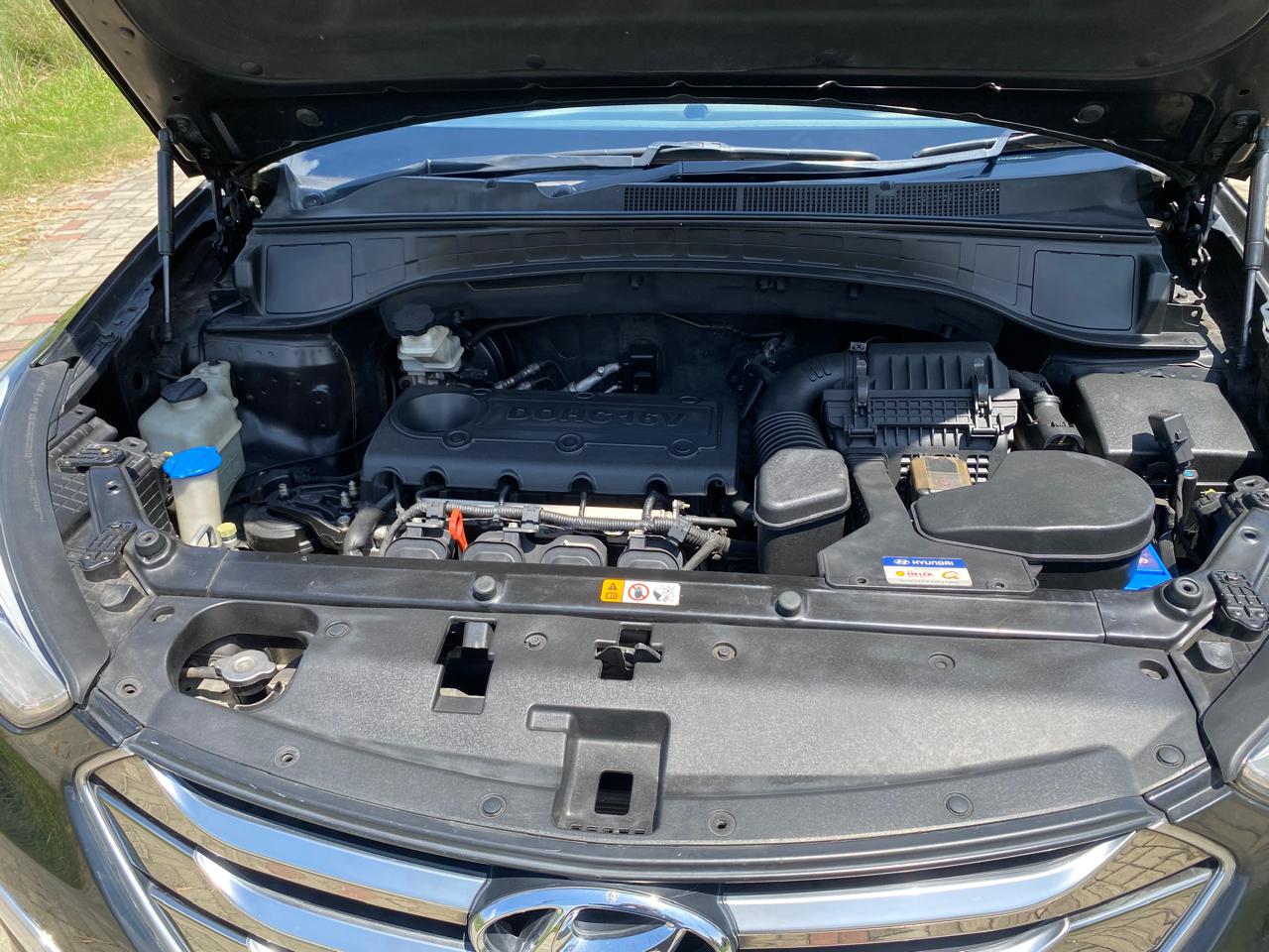 
								Hyundai SANTA FE 2015 (Sunroof+Moonroof ) full									