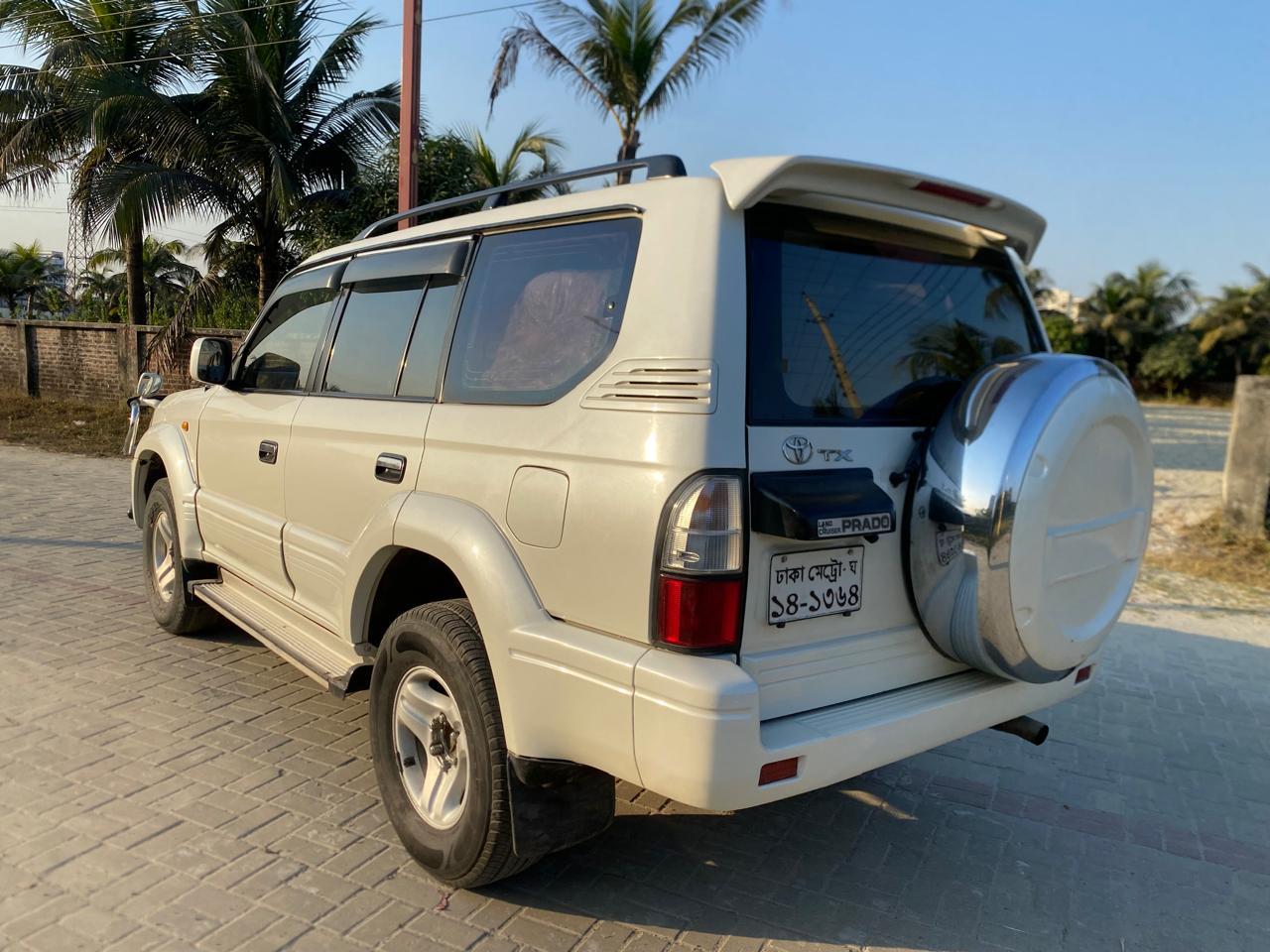 
								Used Toyota Land Cruiser Prado 2004 full									