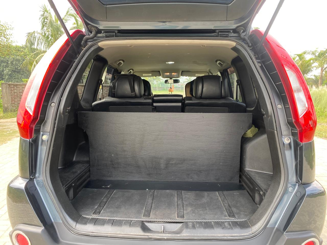 
								Nissan X-Trail 2012 full									