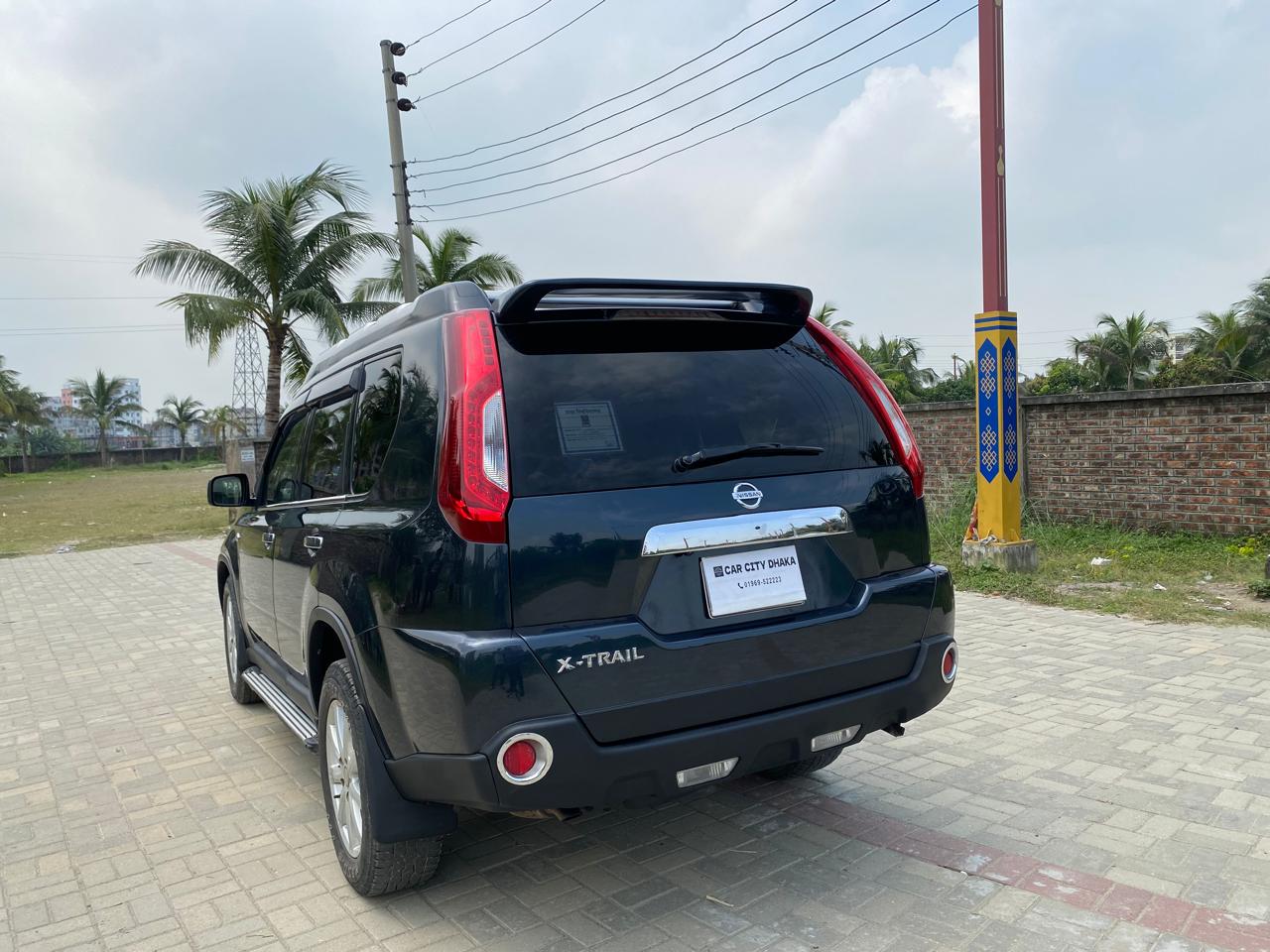 
								Nissan X-Trail 2012 full									