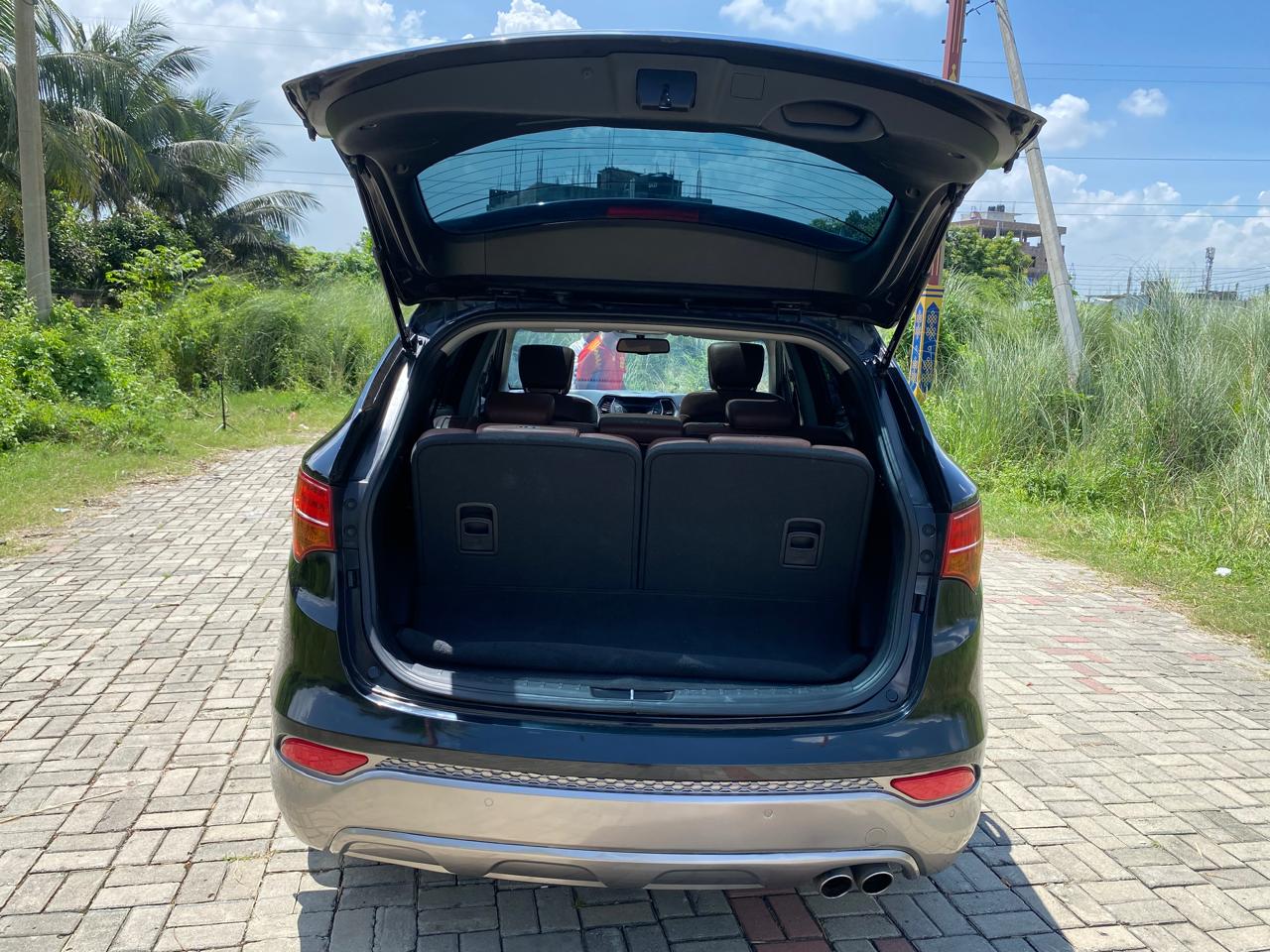 
								Hyundai SANTA FE 2015 (Sunroof+Moonroof ) full									