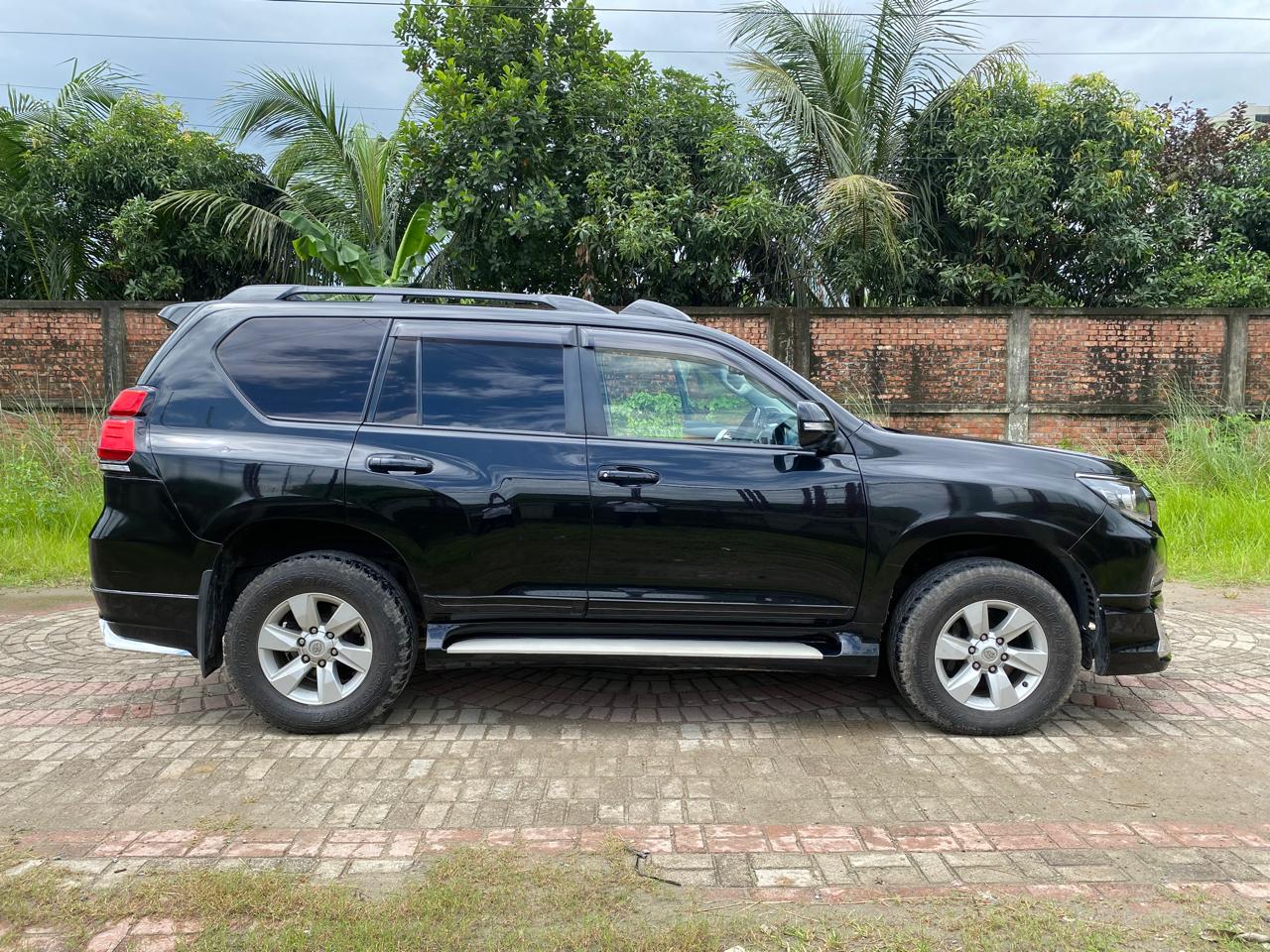 
								Toyota Land Cruiser Prado 2014 (2020 Face slip) full									