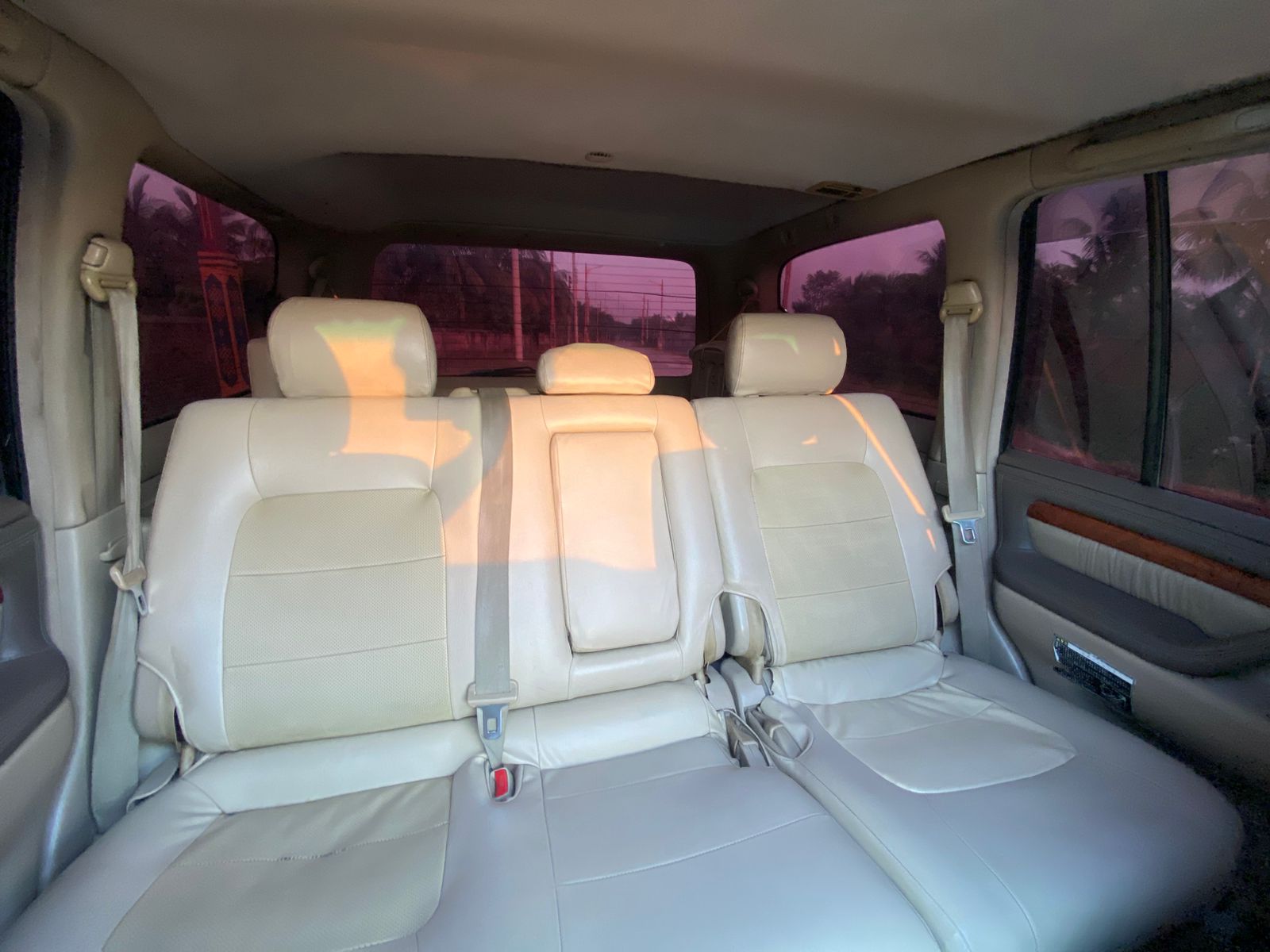 
								Toyota Lexus LX470 V8 2000 full									