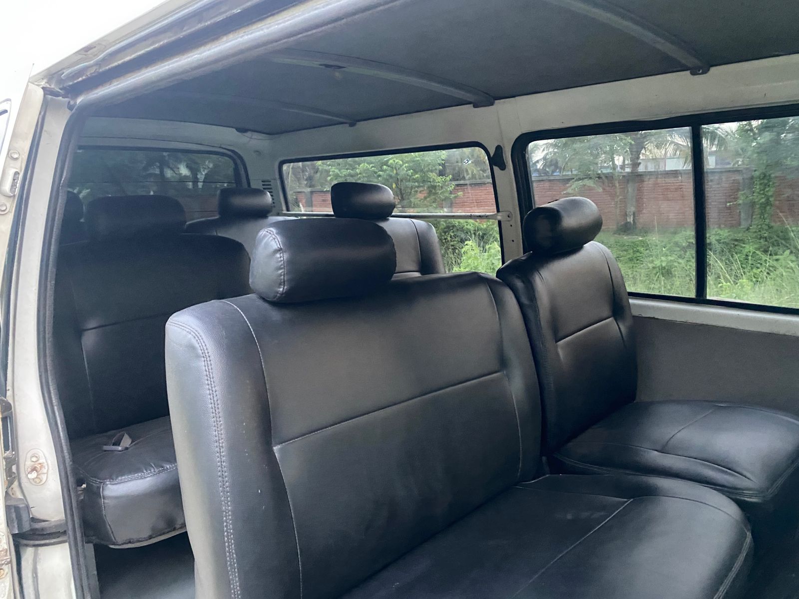 
								Toyota Hiace 2004 full									