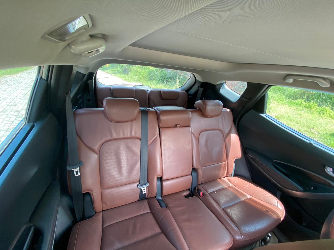 
								Hyundai SANTA FE 2015 (Sunroof+Moonroof ) full									
