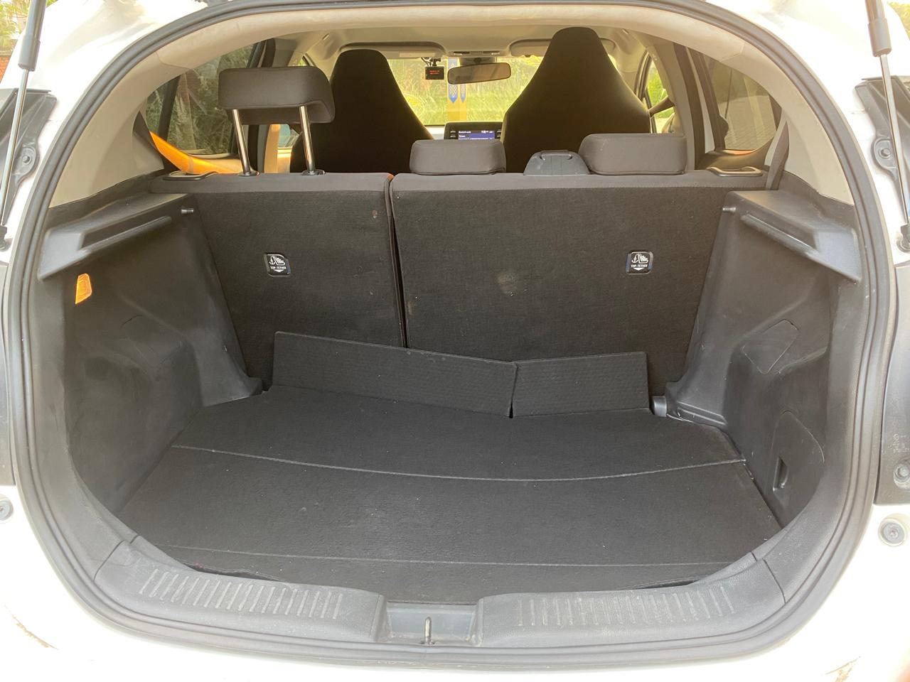 
								Re-Condition Toyota Aqua Hybrid 2022 full									
