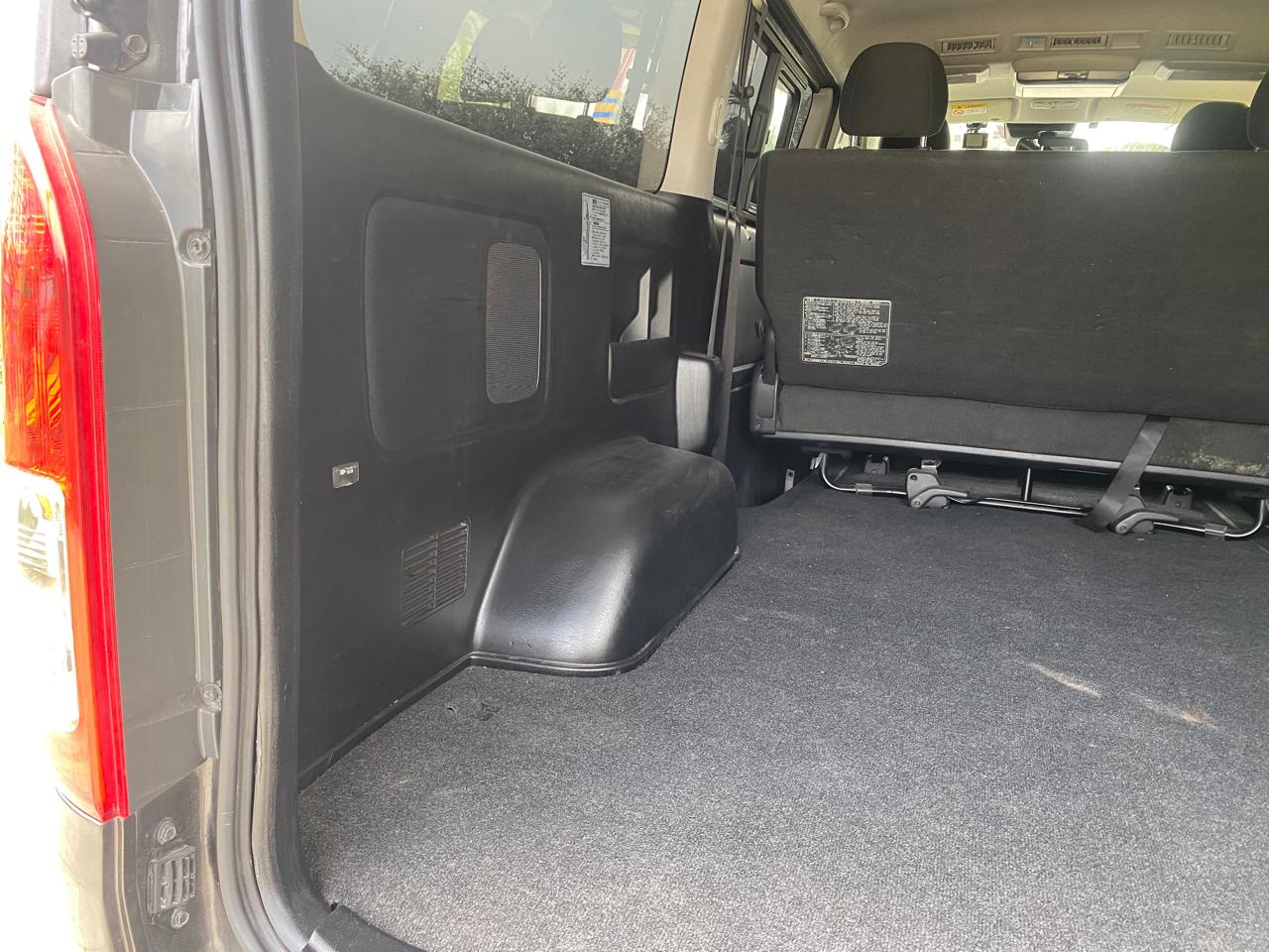 
								Re-Condition Toyota Hiace 2021 full									