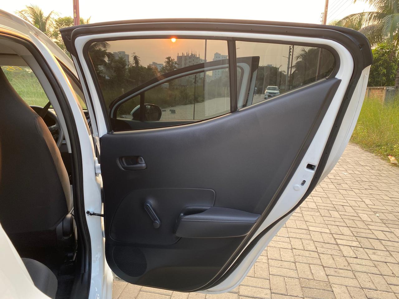 
								Re-Condition Toyota Aqua Hybrid 2022 full									