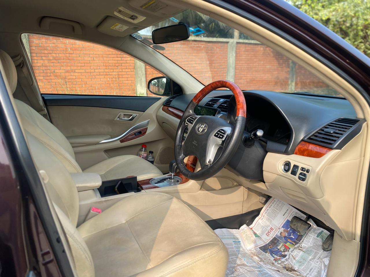 
								Toyota Premio 2014 full									