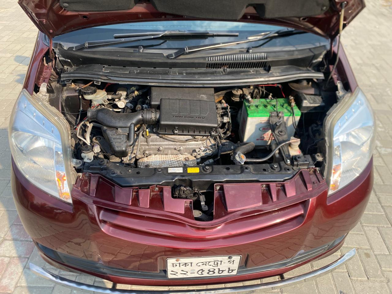 
								Toyota Passo Sette 2009 full									