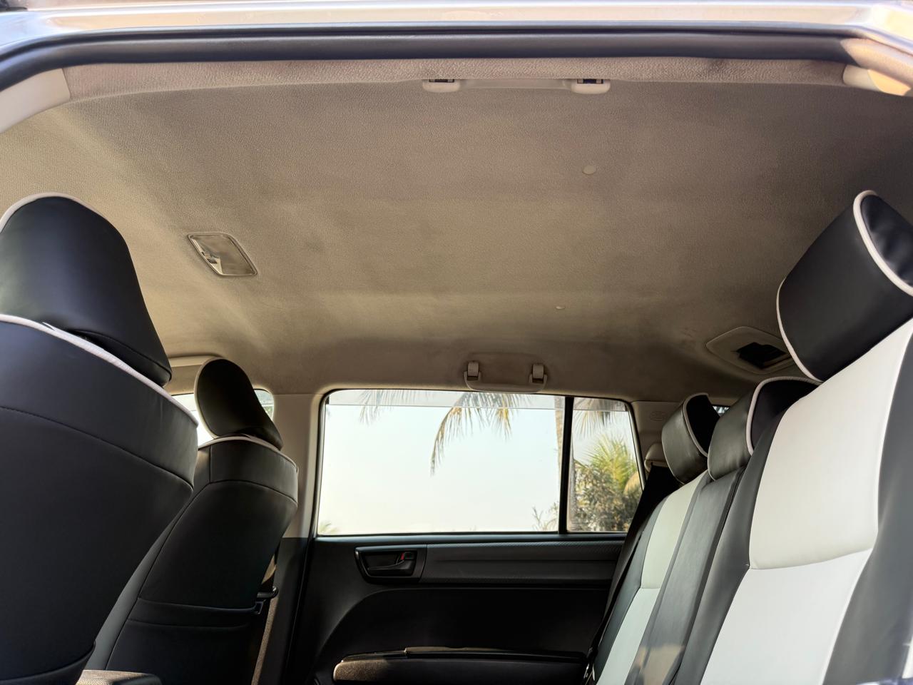 
								Toyota Corolla Fielder full									