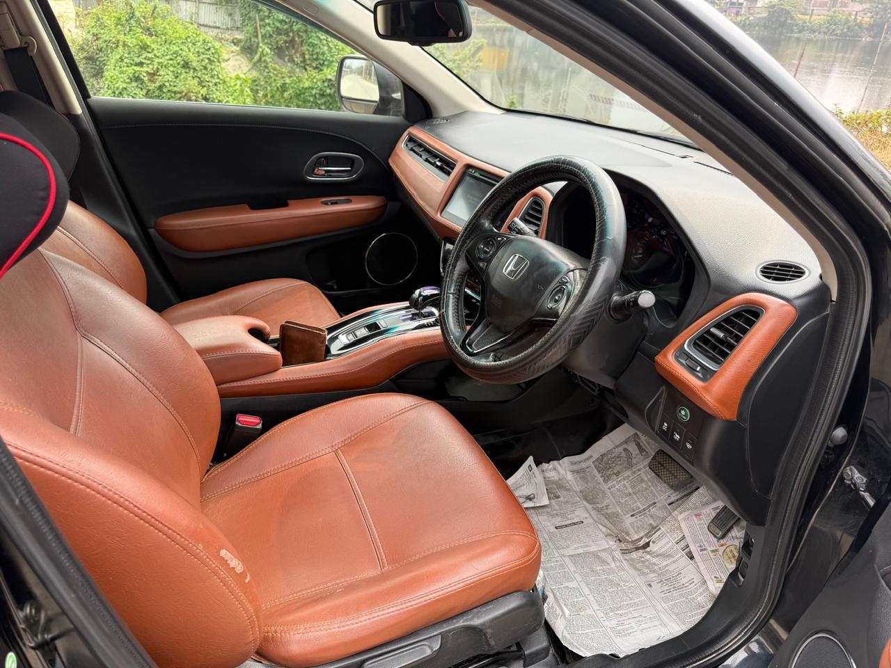 
								Honda Vezel-2014 full									