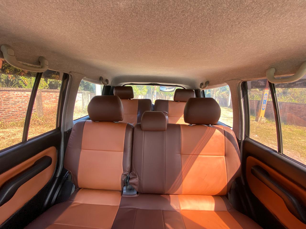 
								Toyota Land Cruiser Prado full									