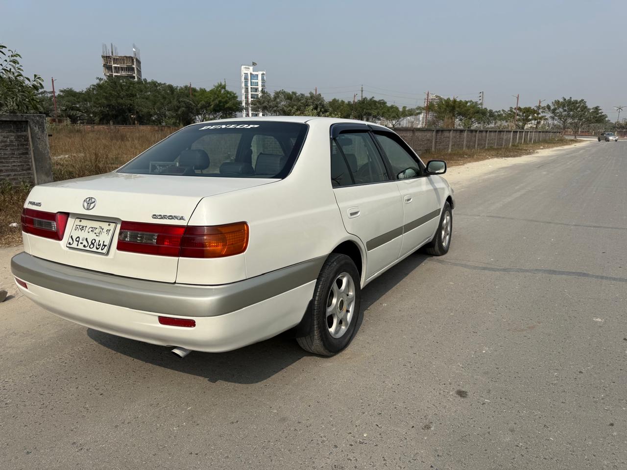 
								Toyota Corona Premio full									