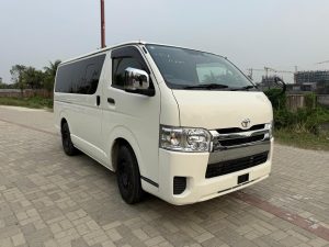 Toyota Hiace DX-2020