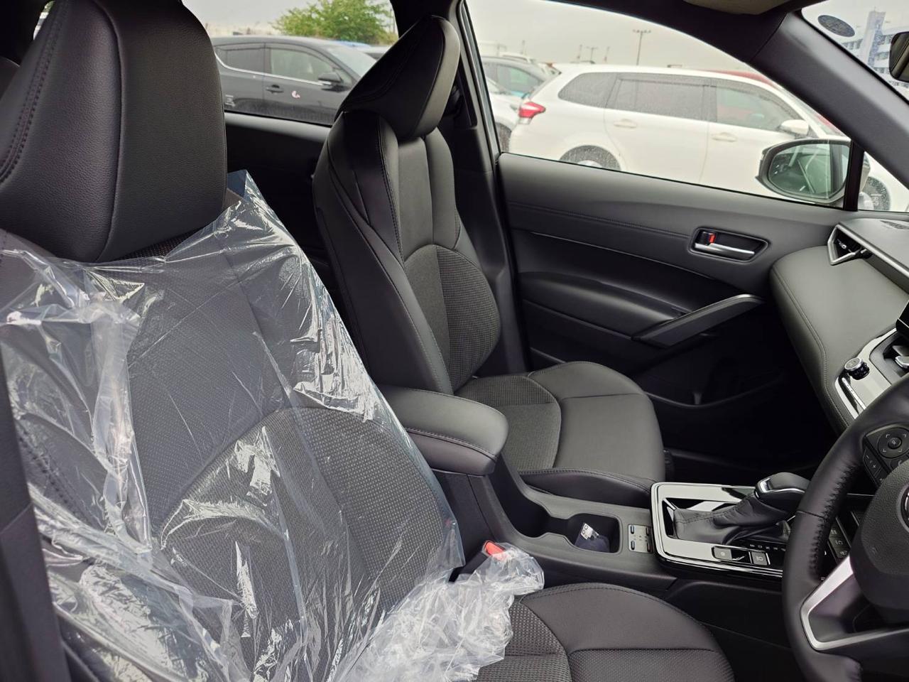 
								Re-Condition Toyota Corolla Cross Hybrid Z Package 2025 full									