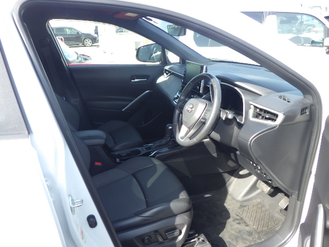 
								Reconditioned TOYOTA CAROLLA CROSS HYBRID Z 2022 full									