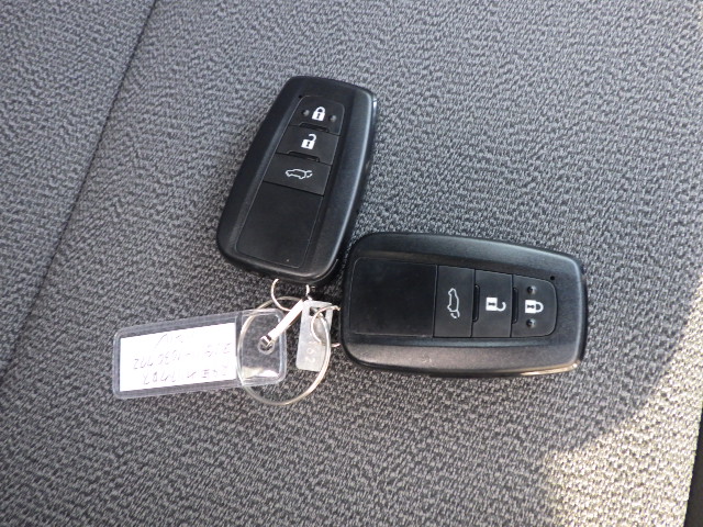 
								Reconditioned TOYOTA CAROLLA CROSS HYBRID Z 2022 full									