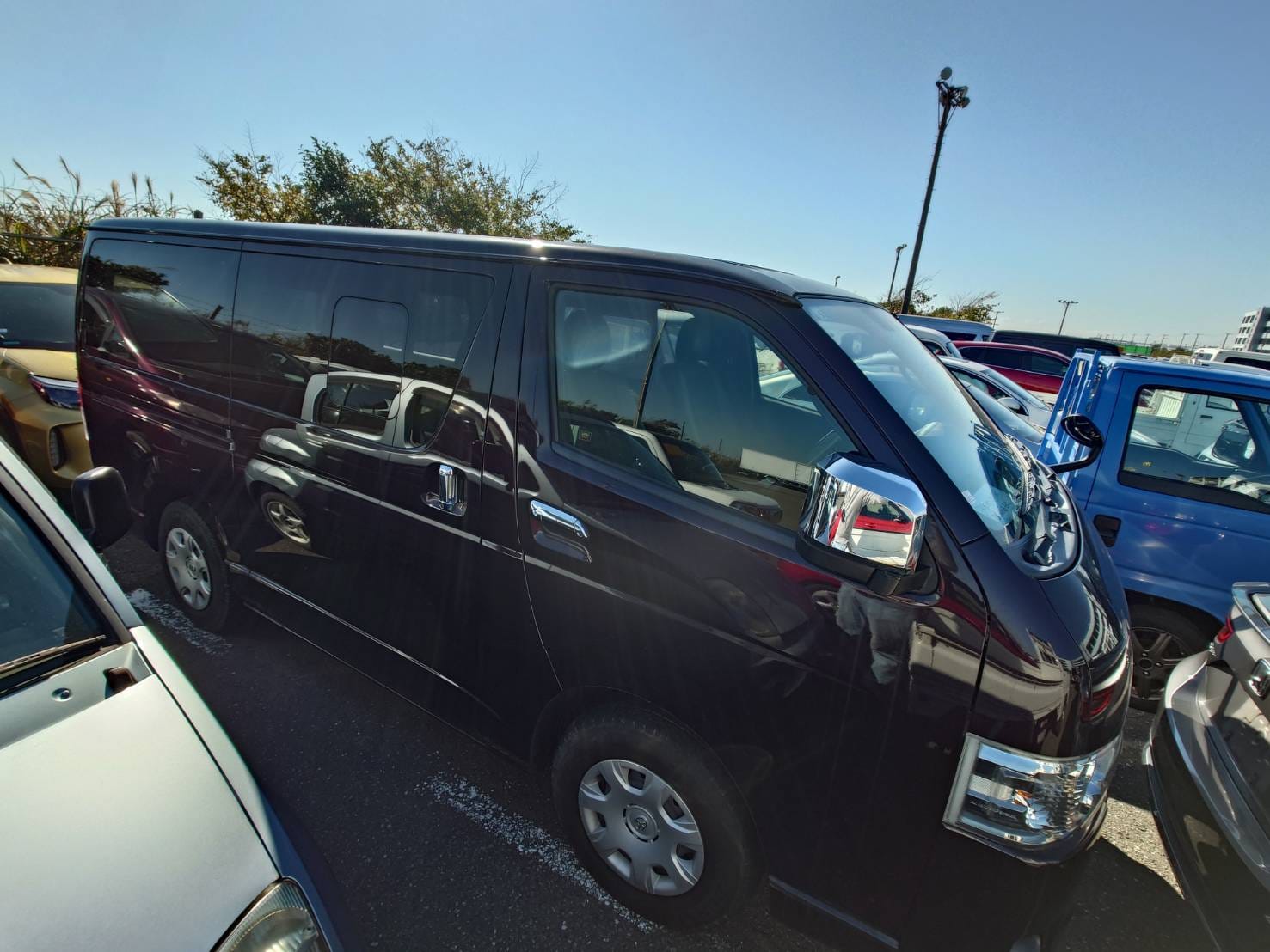 
								Reconditioned TOYOTA Hiace Super GL – 2020 full									