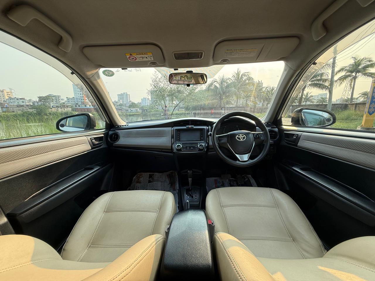 
								Toyota Axio Hybrid full									