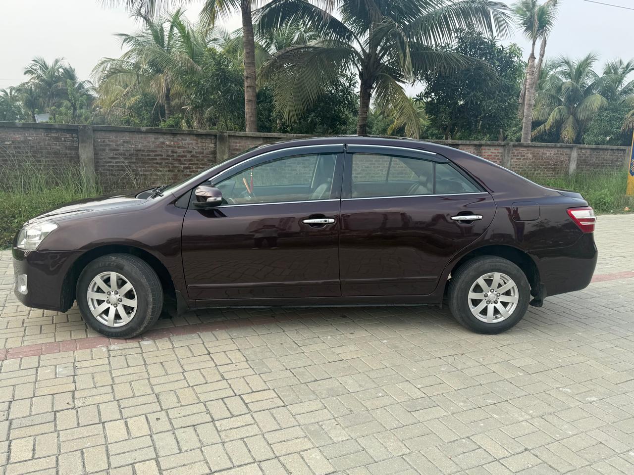 
								Toyota Premio 2010 full									