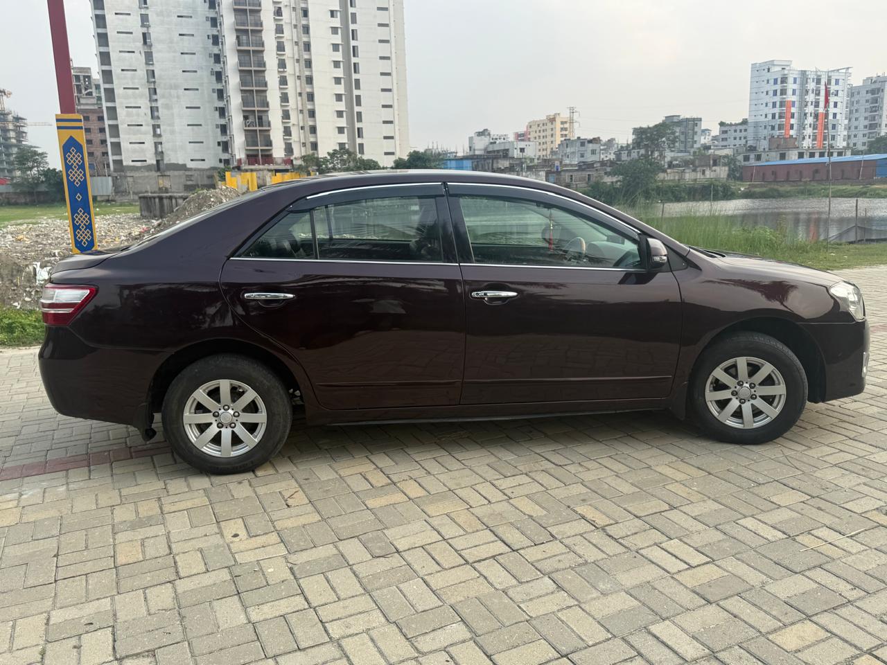 
								Toyota Premio 2010 full									