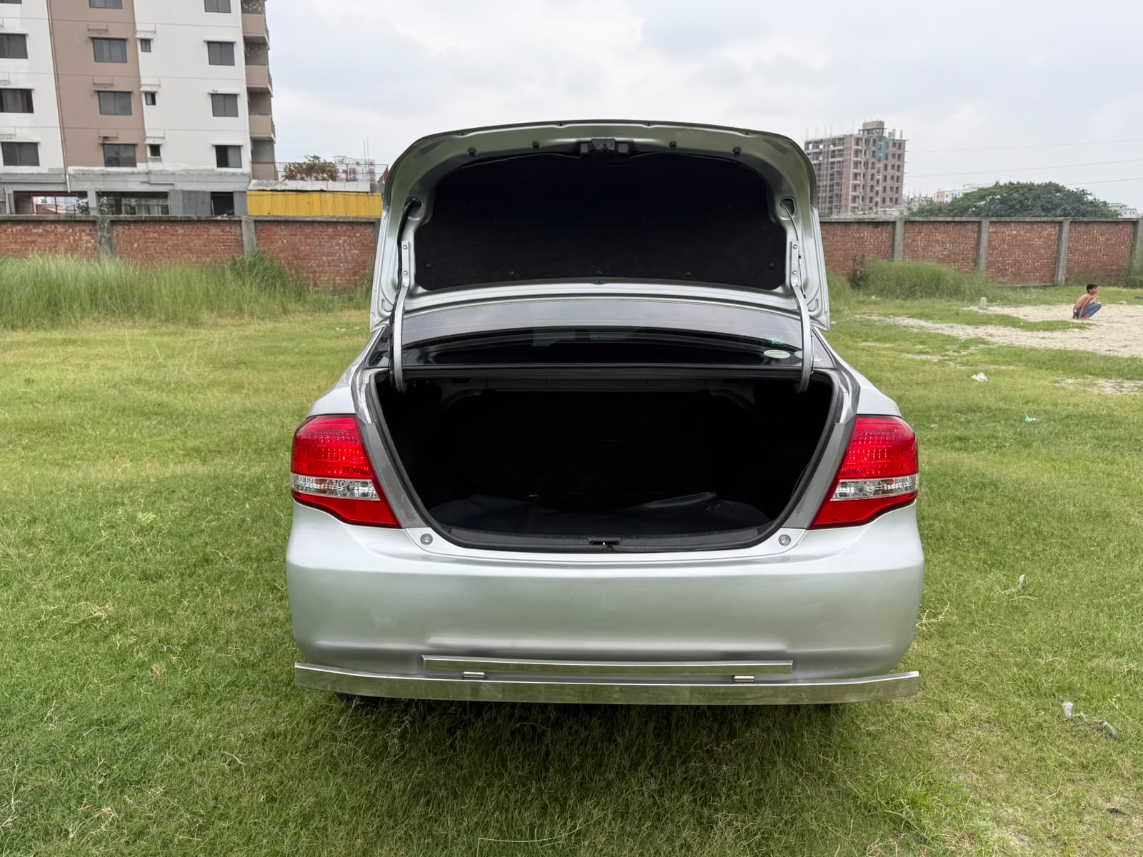 
								Toyota Axio 2010 full									