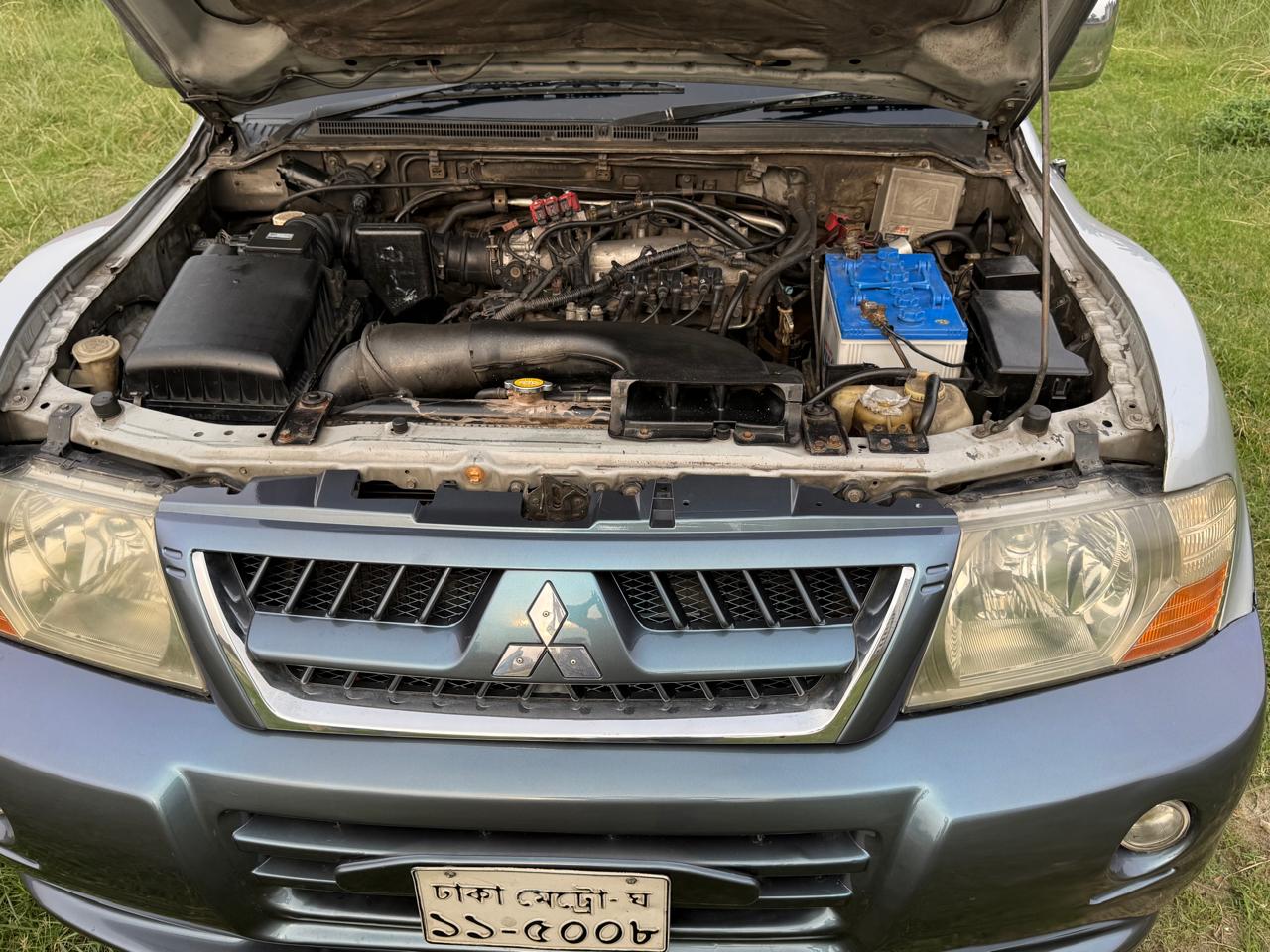 
								Mitsubishi Pajero 2003 (with Sunroof) full									