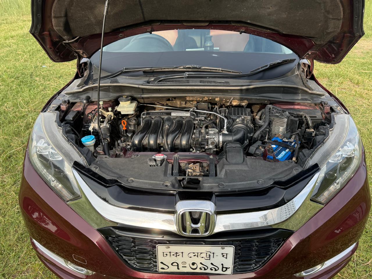 
								Honda Vezel 2015 full									