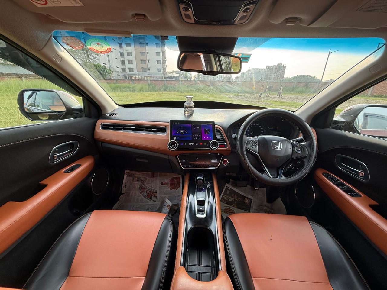 
								Honda Vezel 2015 full									