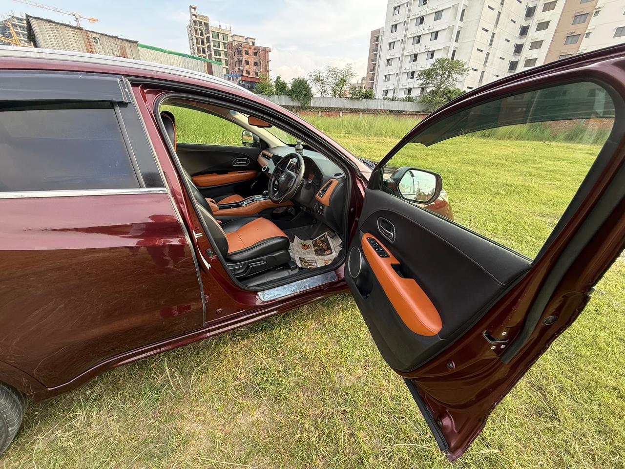 
								Honda Vezel 2015 full									