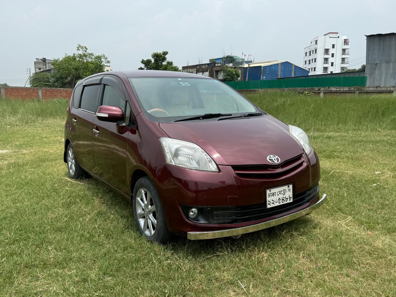
								Toyota Passo Sette 2009 full									