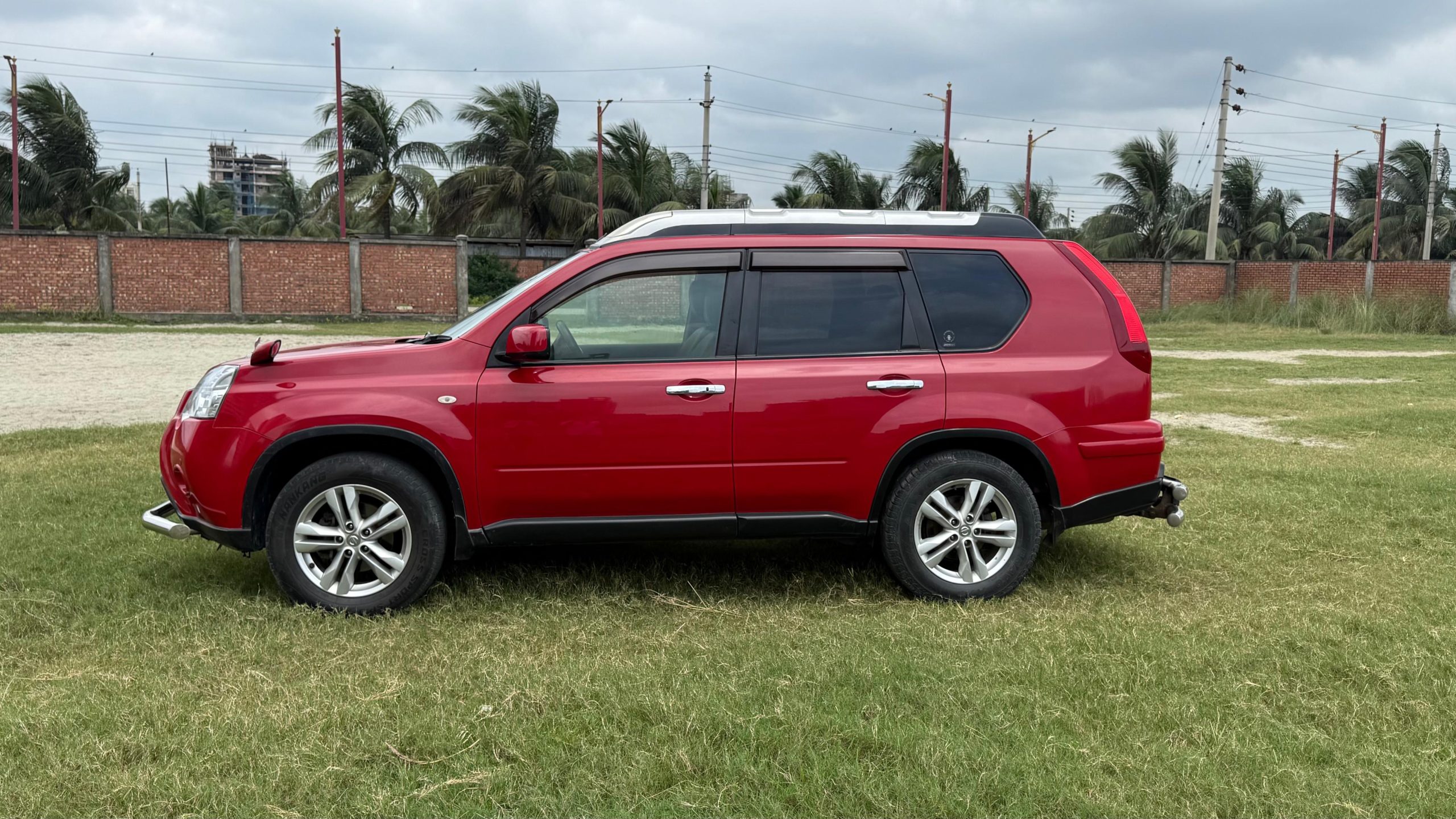 
								Nissan X Trail 2011 for Sale full									