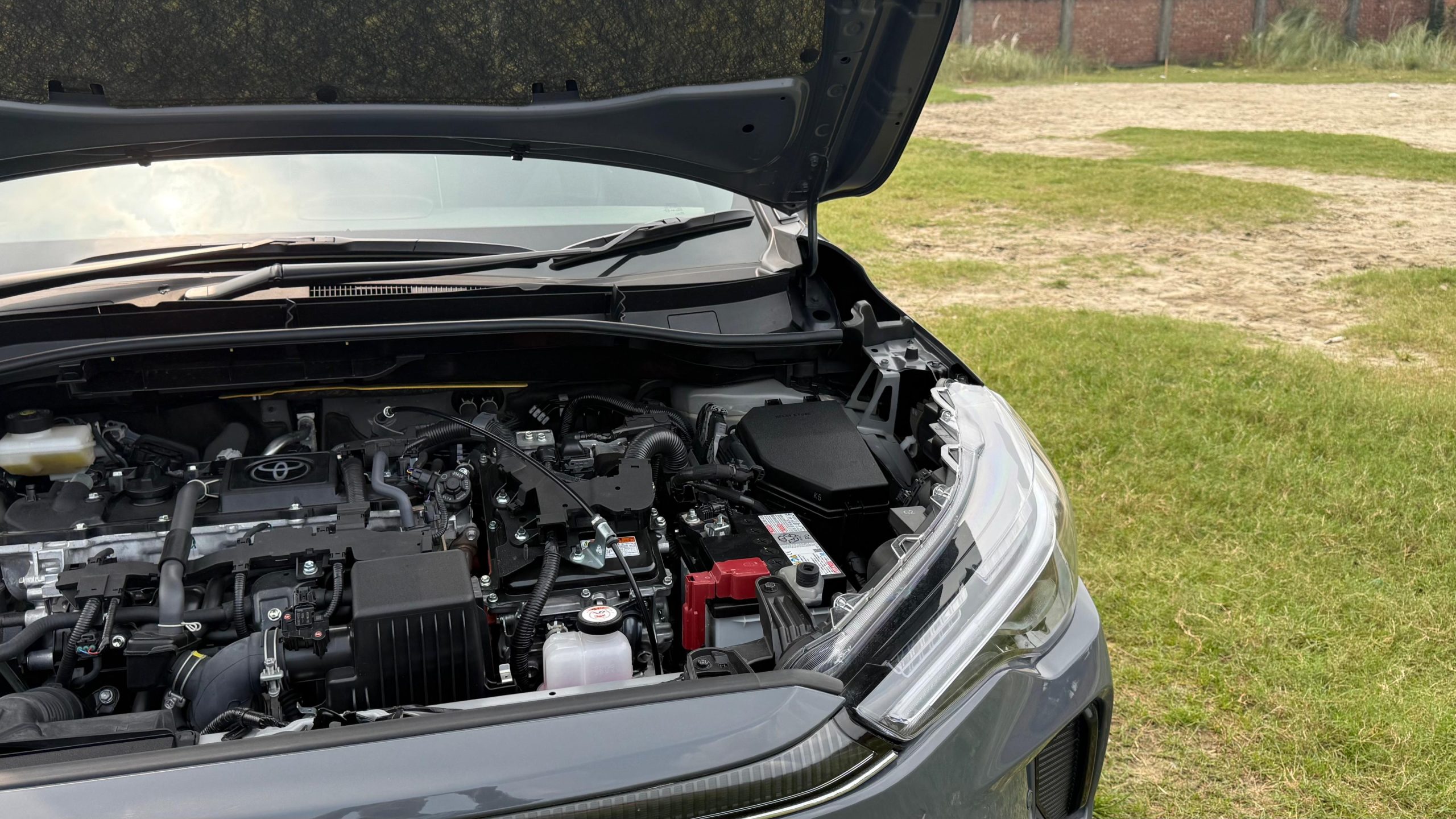 
								Brand New Corolla Cross 2026 full									