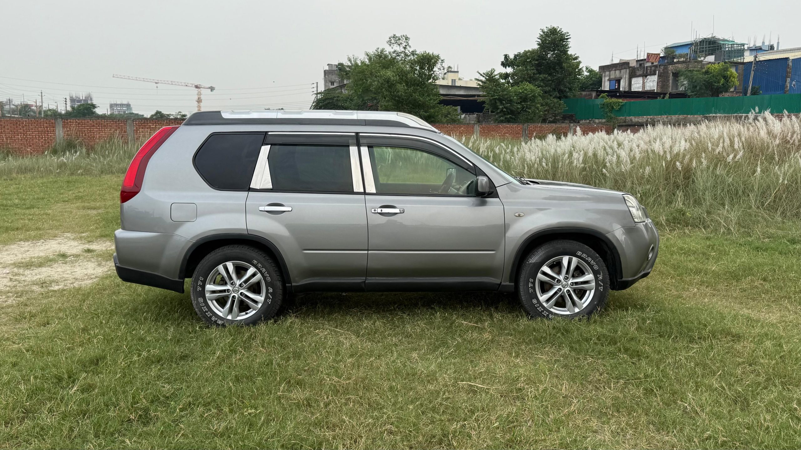 
								Nissan X Trail 2012 for Sale full									