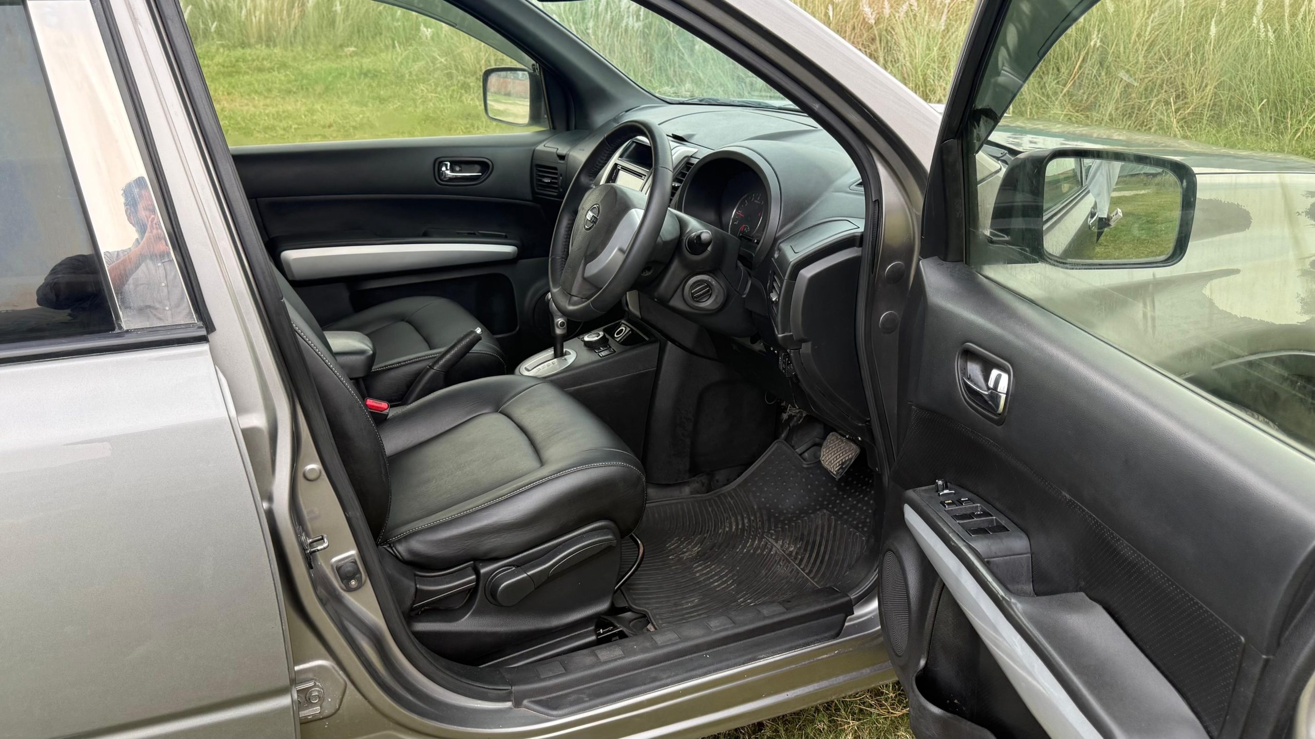 
								Nissan X Trail 2012 for Sale full									