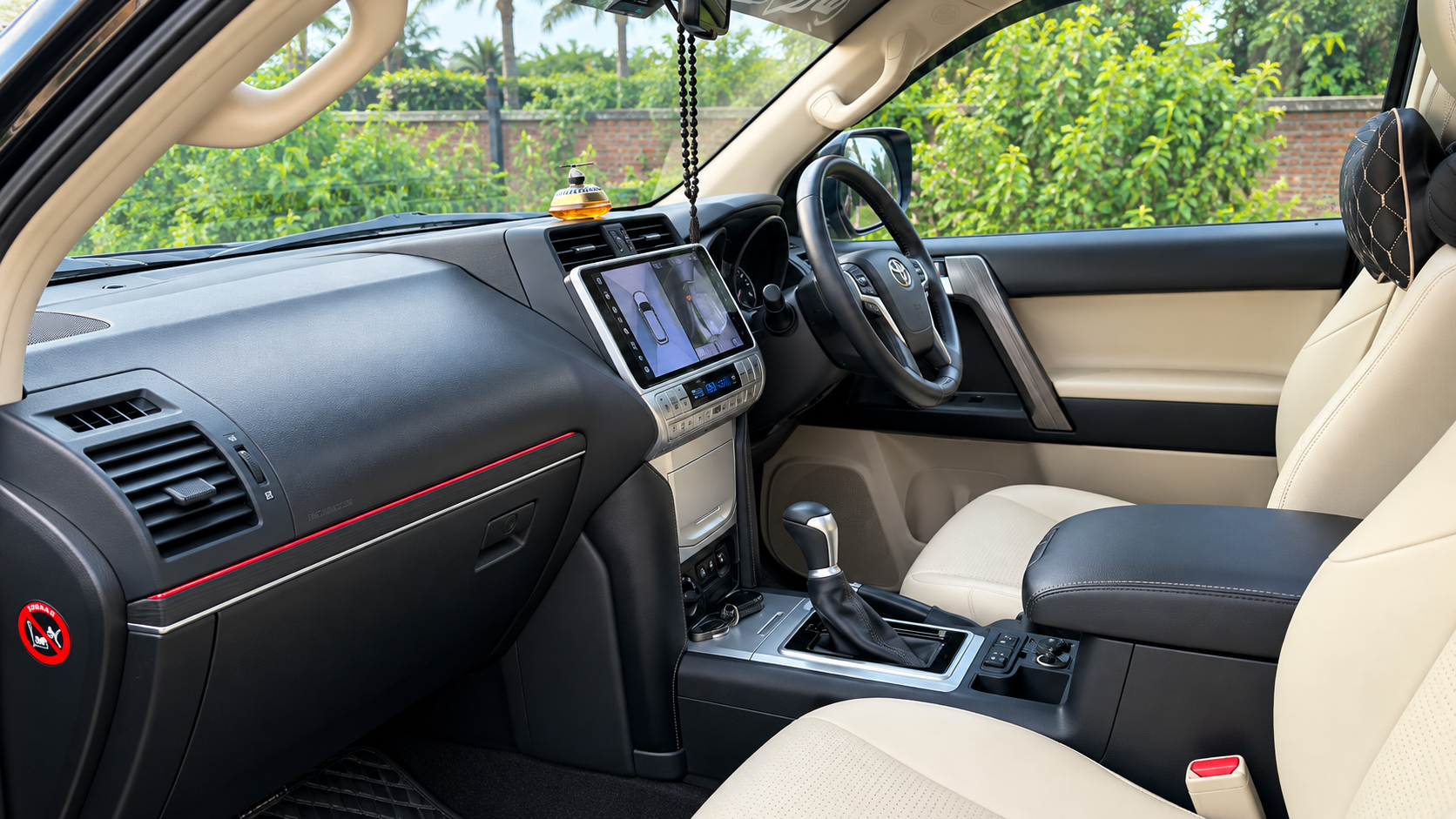 
								Toyota Land Cruiser Prado 2012 for Sale full									
